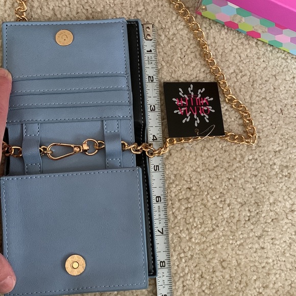 OLIVIA MILLER Faux Leather Blue Wallet With Gold Chain Strap NWT and Gift Box - Picture 5 of 16